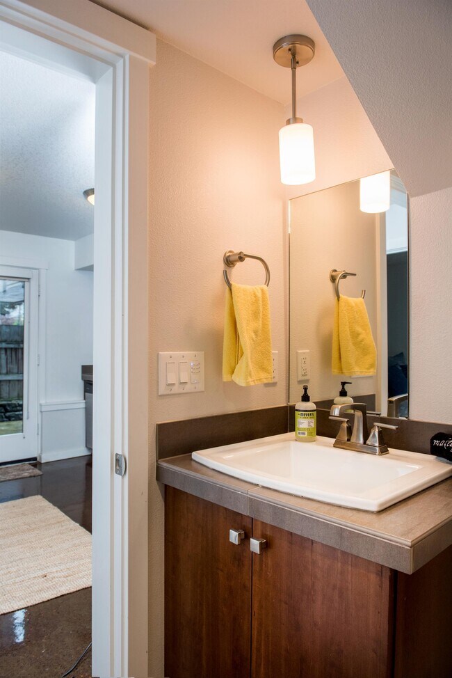 Foto del edificio - 5430 NE 19th Ave