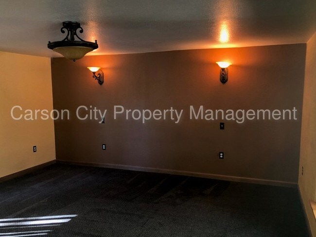 Building Photo - West Washoe Valley