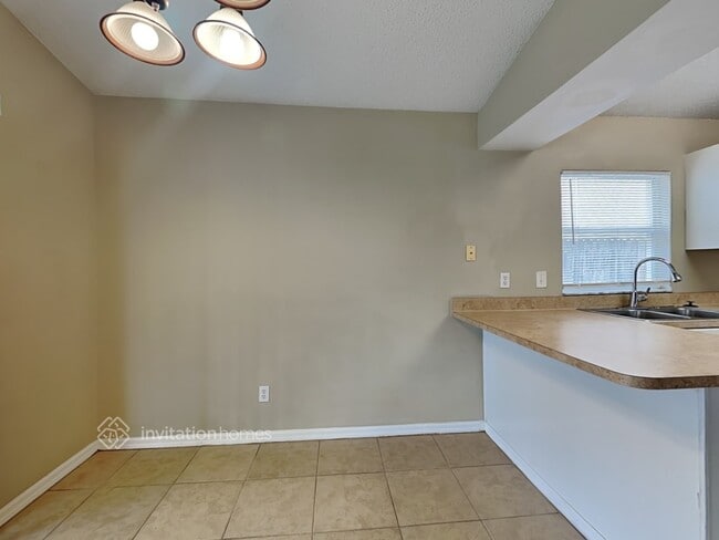 Building Photo - 10145 Cedar Dune Dr