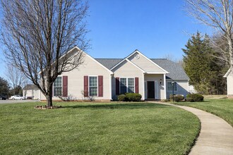 Building Photo - 1806 Hanford Hills Rd