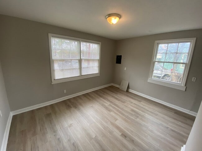 Building Photo - **AVAILABLE NOW**1 Bedroom / 1.5 Bathroom Duplex for Rent in Columbus, GA***