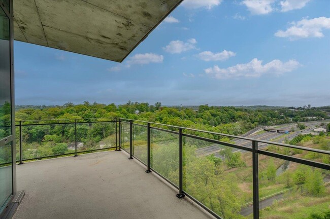 Building Photo - 701 Ridge Hill Boulevard