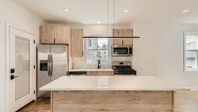 Foto del edificio - 3900 W Wrightwood Ave