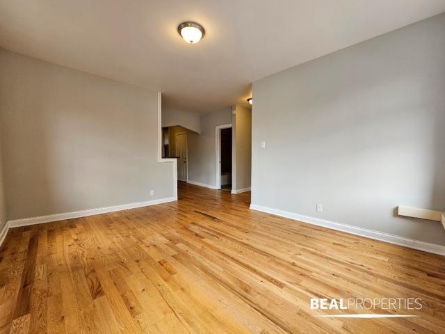 Building Photo - 1 bedroom in CHICAGO IL 60640