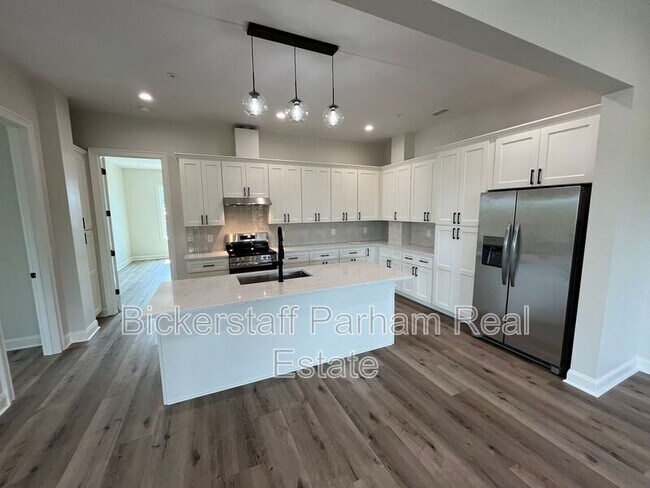Foto del edificio - 6801 River Rd