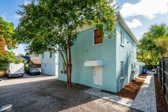 Building Photo - 13 Norman St