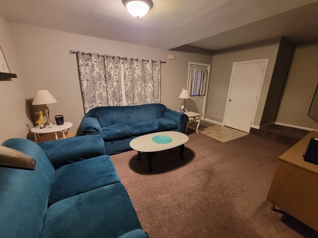 Living room - 1628 Bell Ave