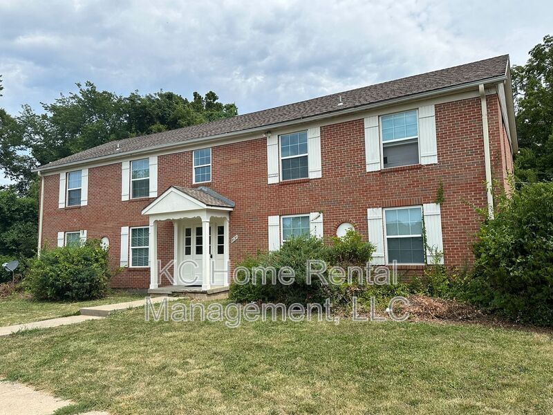 Primary Photo - 8620 Countryshire Ln