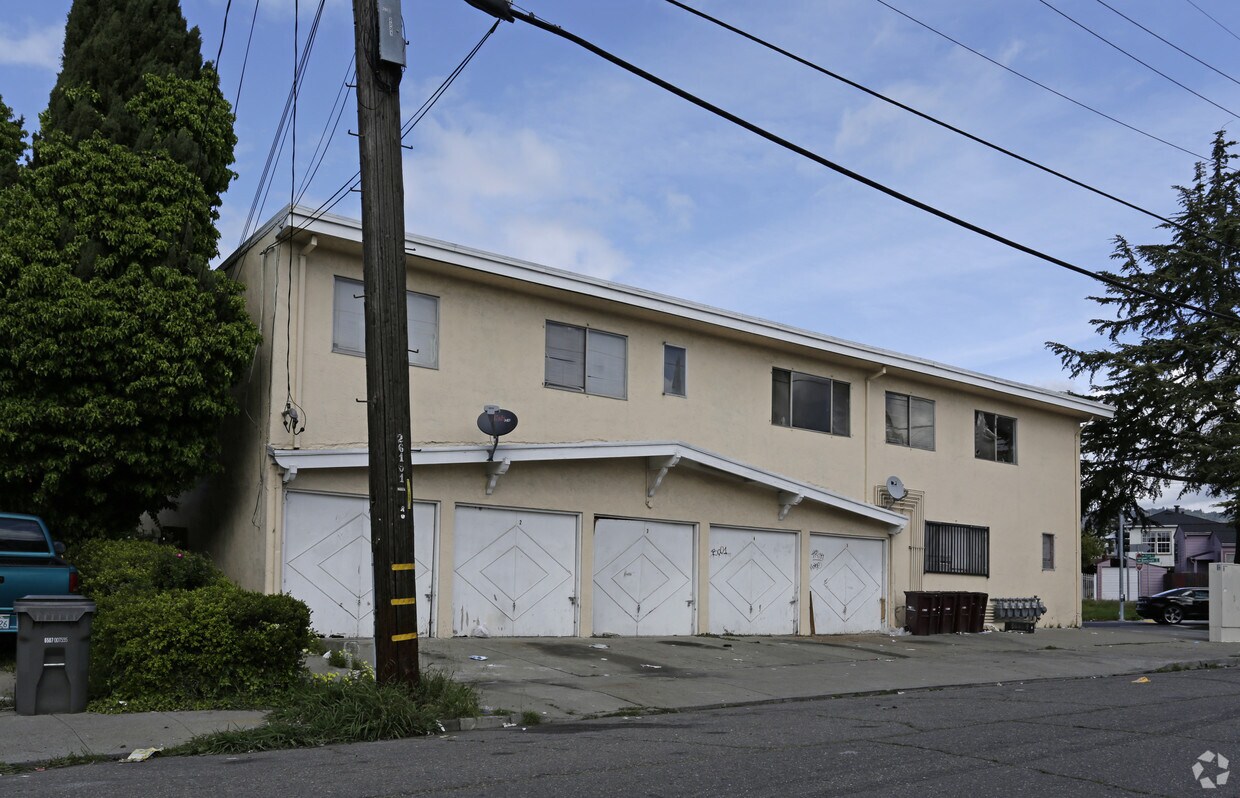 Foto del edificio - 5645 Bancroft Ave