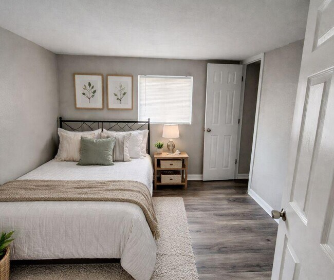 Foto del edificio - 54 Tower Manor Cir W