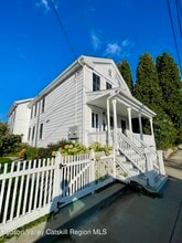 Building Photo - 536 Columbia St