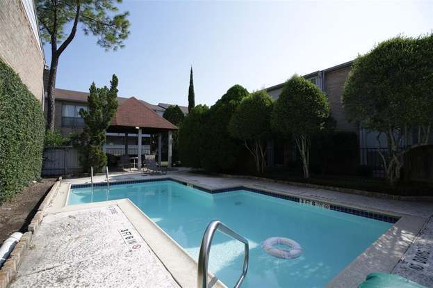 Foto del edificio - 2100 Wilcrest Dr