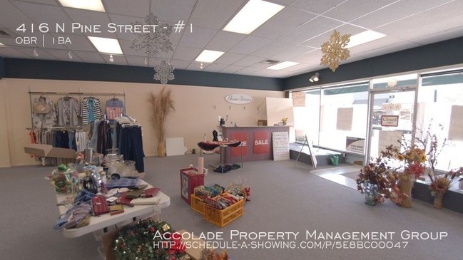 Foto del edificio - Pine Street Retail Space Available for Lease