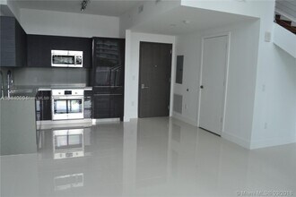 Building Photo - 1080 Brickell Ave