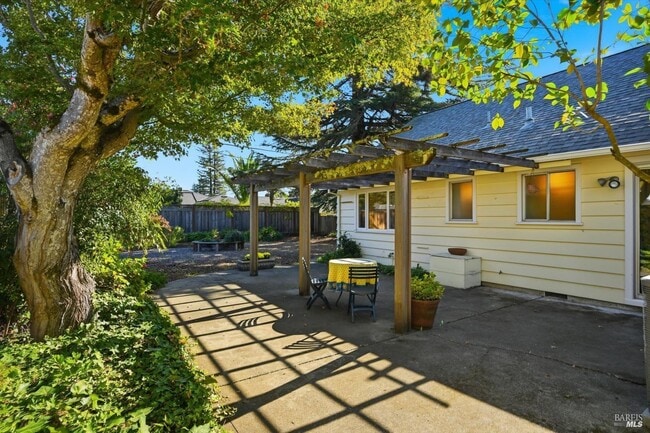 Foto del edificio - 2410 Mendota Way