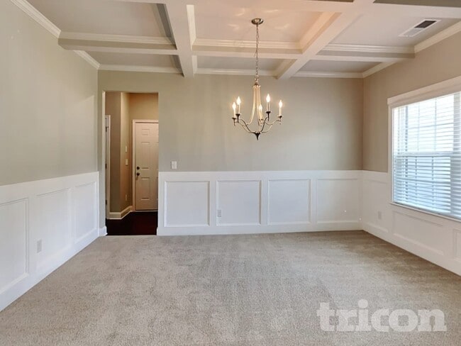 Building Photo - 301 Scenic View Ln