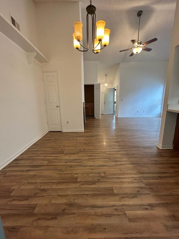 Building Photo - 1302 Wood Hill Dr
