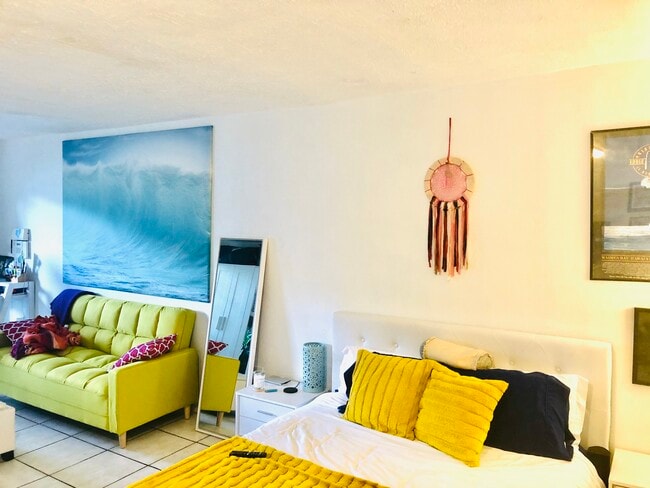 Sala de estar - 220 Meridian Ave
