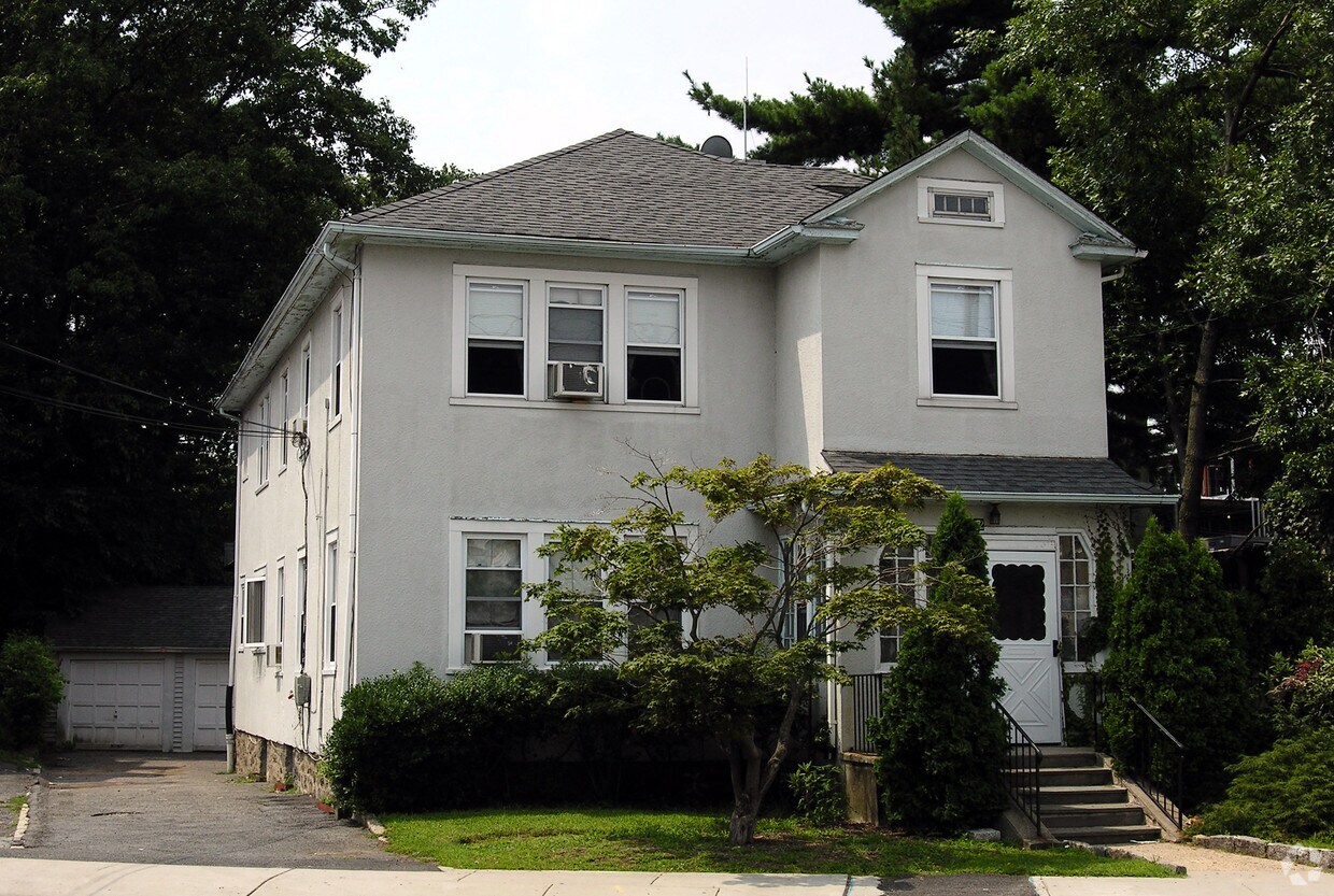 Building Photo - 352 Mount Pleasant Ave