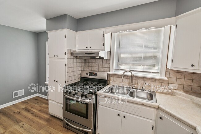 Foto del edificio - 14336 Harrison Ave