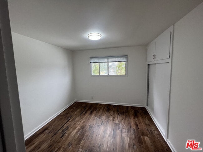 Building Photo - 419 La Colina Dr