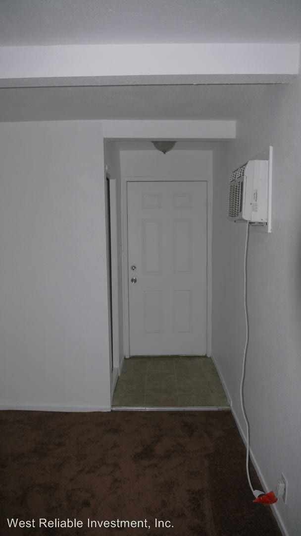 Building Photo - 2 br, 1 bath House - 876 East 2nd Street