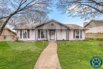 Building Photo - 306 Wildbriar Dr