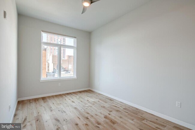 Foto del edificio - 412 S 13th St