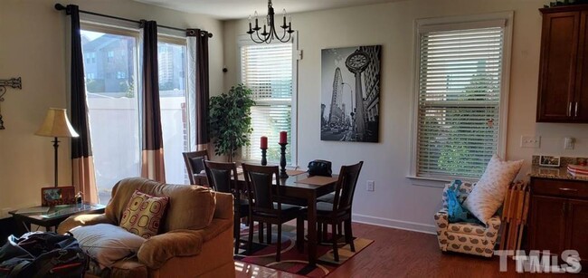 Foto del edificio - 407 Boscawen Ln