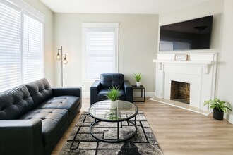 Building Photo - 507 Contentnea St