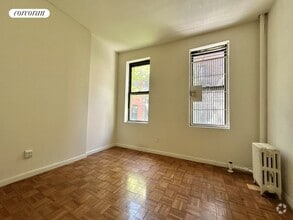 Building Photo - 426 E 66th St