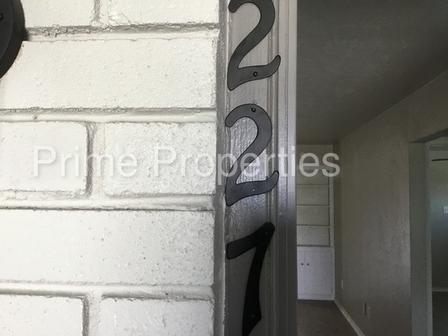 Foto del edificio - 1st full months rent free!