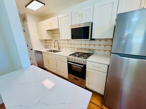 Building Photo - 817 S Melody Ln