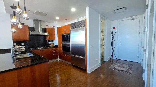 Building Photo - 401 N Wabash Ave