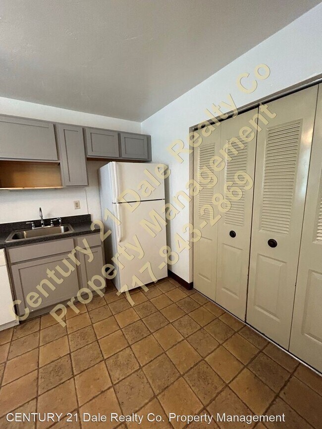 Building Photo - 2 br, 1.5 bath House - 1759 Baron Drive