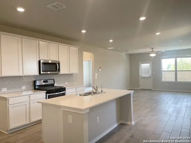 Building Photo - 226 Jaycen Ln