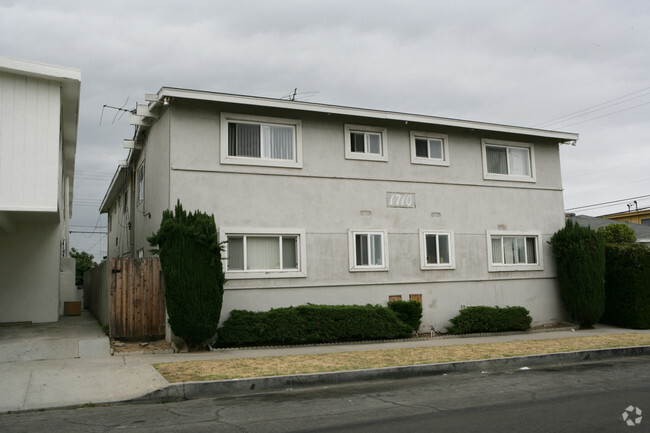 Foto del edificio - 1710 Coronado Ave