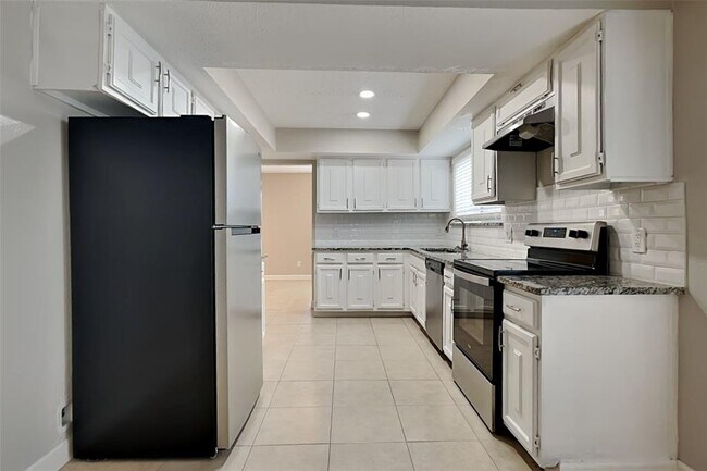 Foto del edificio - 57 Rockfern Ct