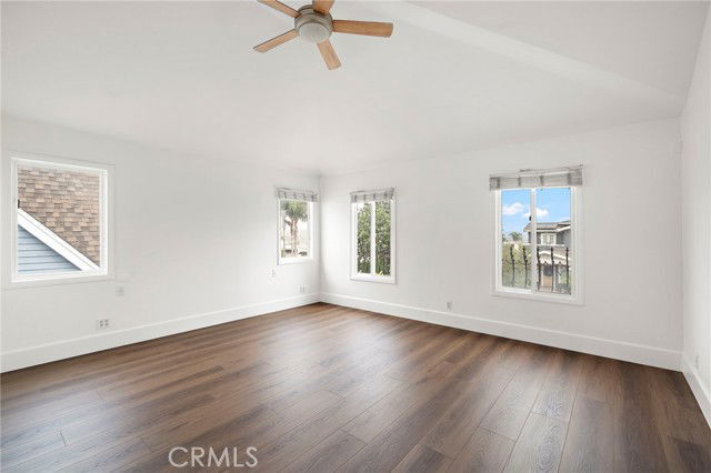 Foto del edificio - 377 Roycroft Ave