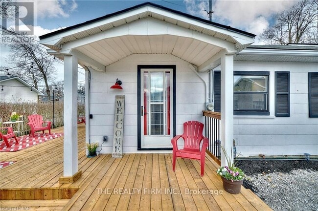 Building Photo - 365 Elmwood Ave