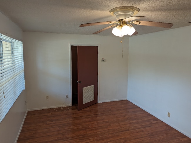 Building Photo - 3818 Carroway St