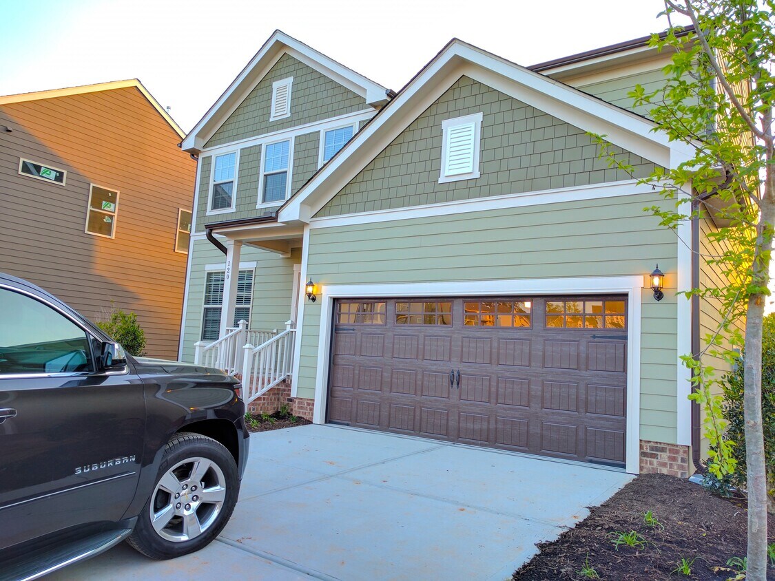 Foto principal - 120 Brassica Ln