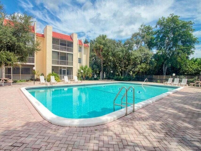 Foto del edificio - 634 NW 13th St
