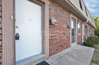 Building Photo - 3039 Morsetowne Ct N