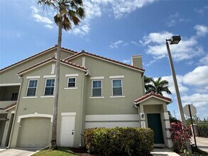 Building Photo - 805 Belmont Pl