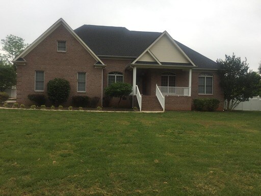Primary Photo - 9 Montague Cir