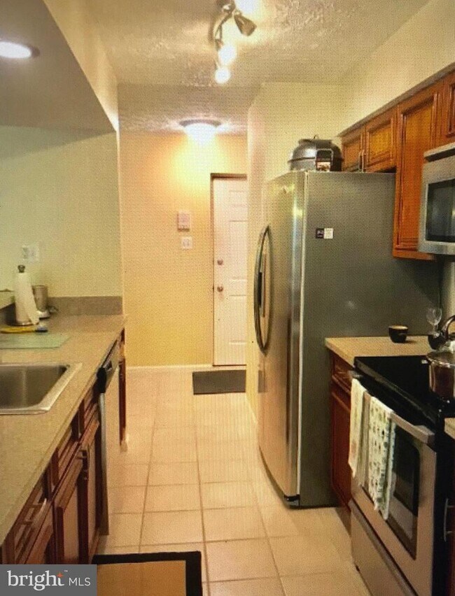 636 Southern Hills Dr Unit B2G, Arnold, MD 21012 Condo for Rent in