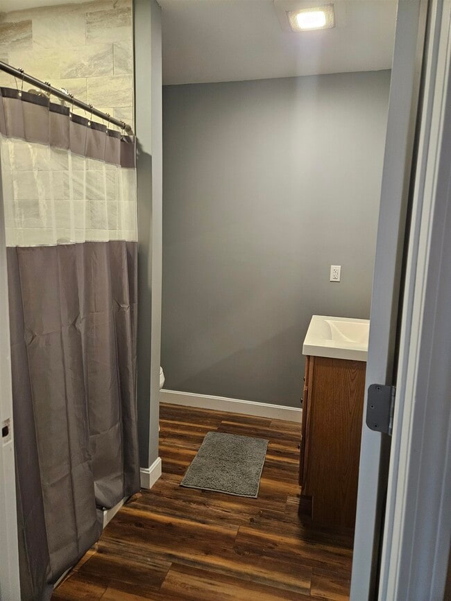 Foto del edificio - 146 Ellsworth Hill Rd