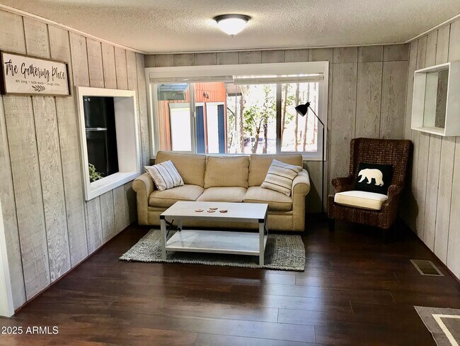 Foto del edificio - 8871 Wild Turkey Ln