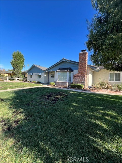 Building Photo - 5152 Casa Oro Dr